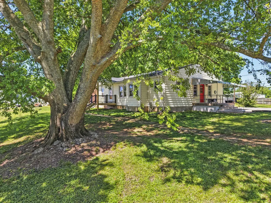 44 Horseshoe Drive Paris KY 40361