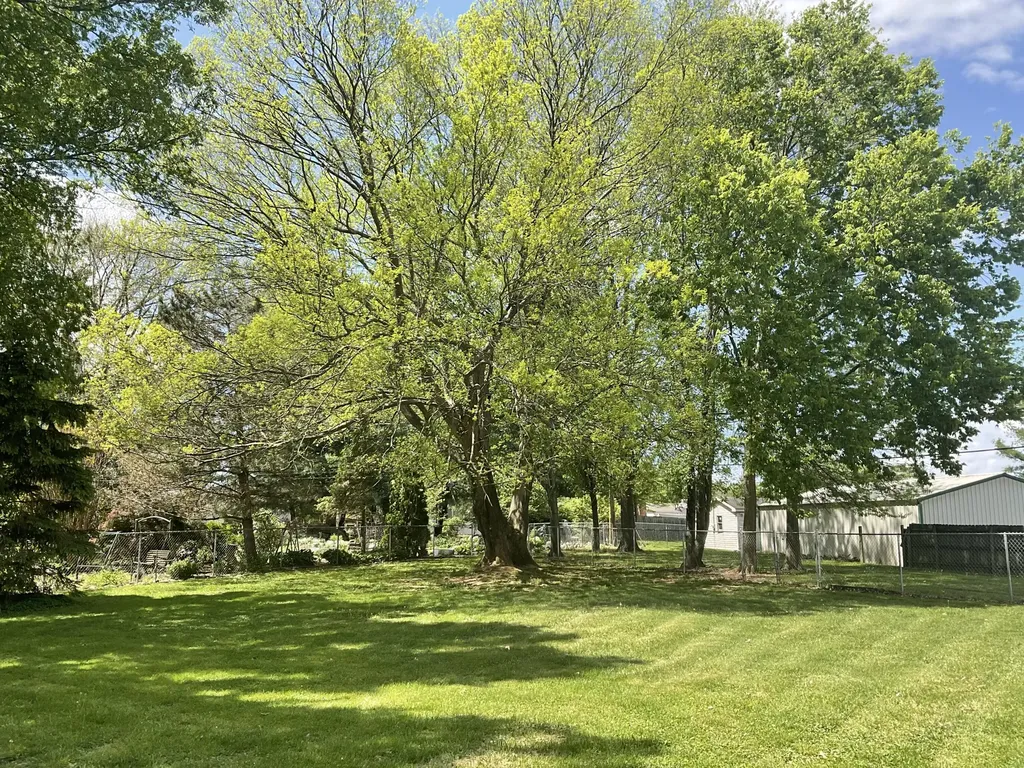 44 Horseshoe Drive Paris KY 40361