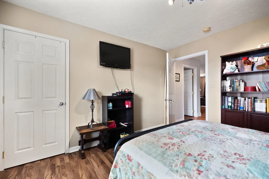 305 Lone Oak Road Mt Vernon KY 40456