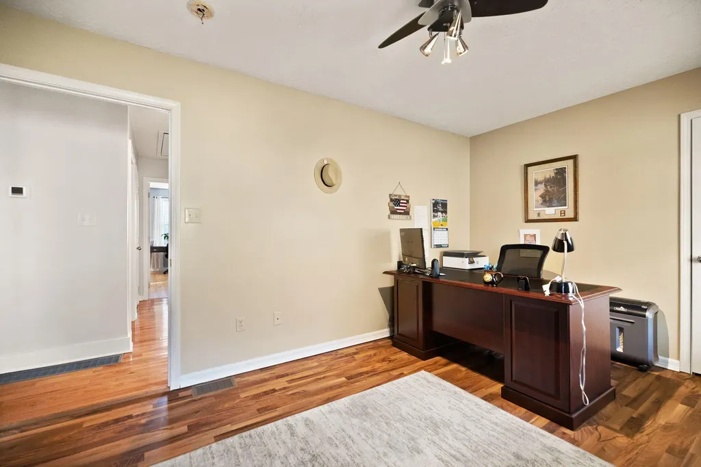 305 Lone Oak Road Mt Vernon KY 40456