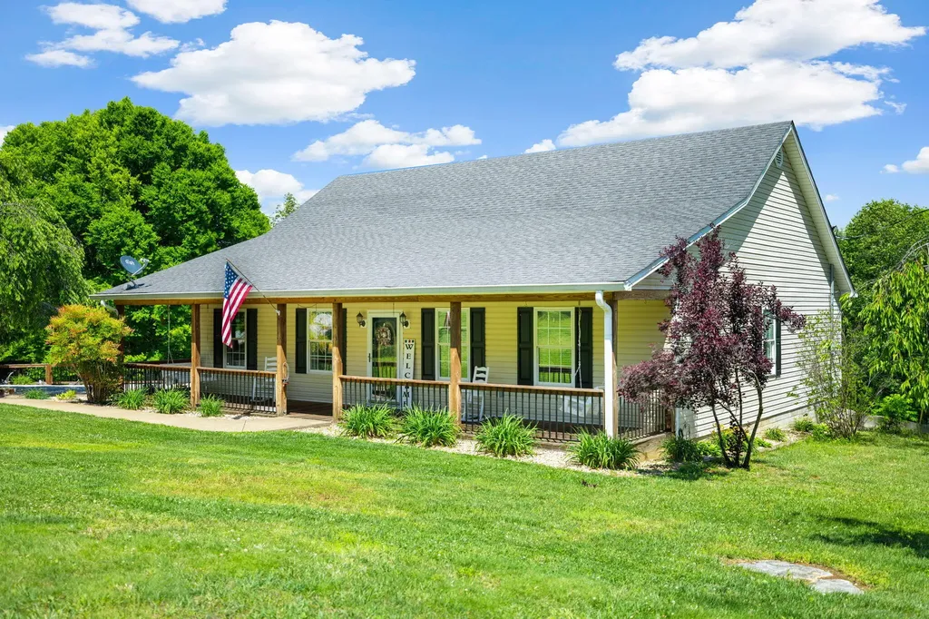 305 Lone Oak Road Mt Vernon KY 40456