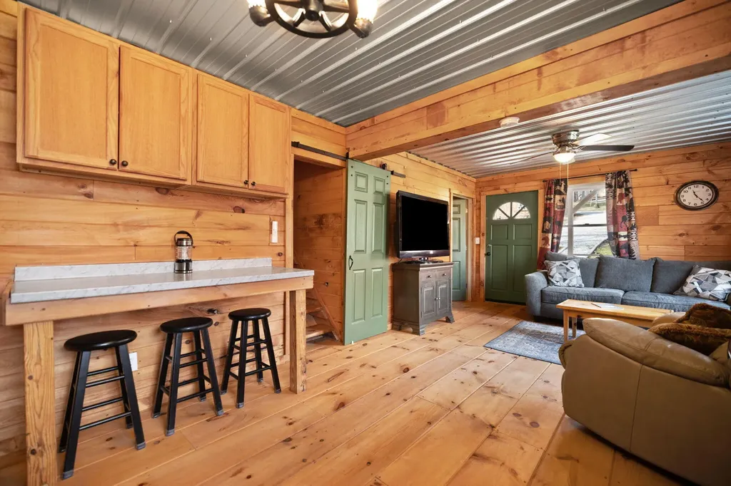 305 Lone Oak Road Mt Vernon KY 40456