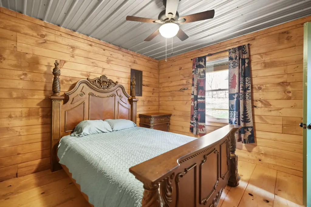 305 Lone Oak Road Mt Vernon KY 40456