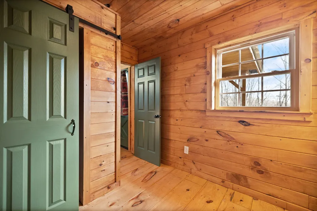 305 Lone Oak Road Mt Vernon KY 40456