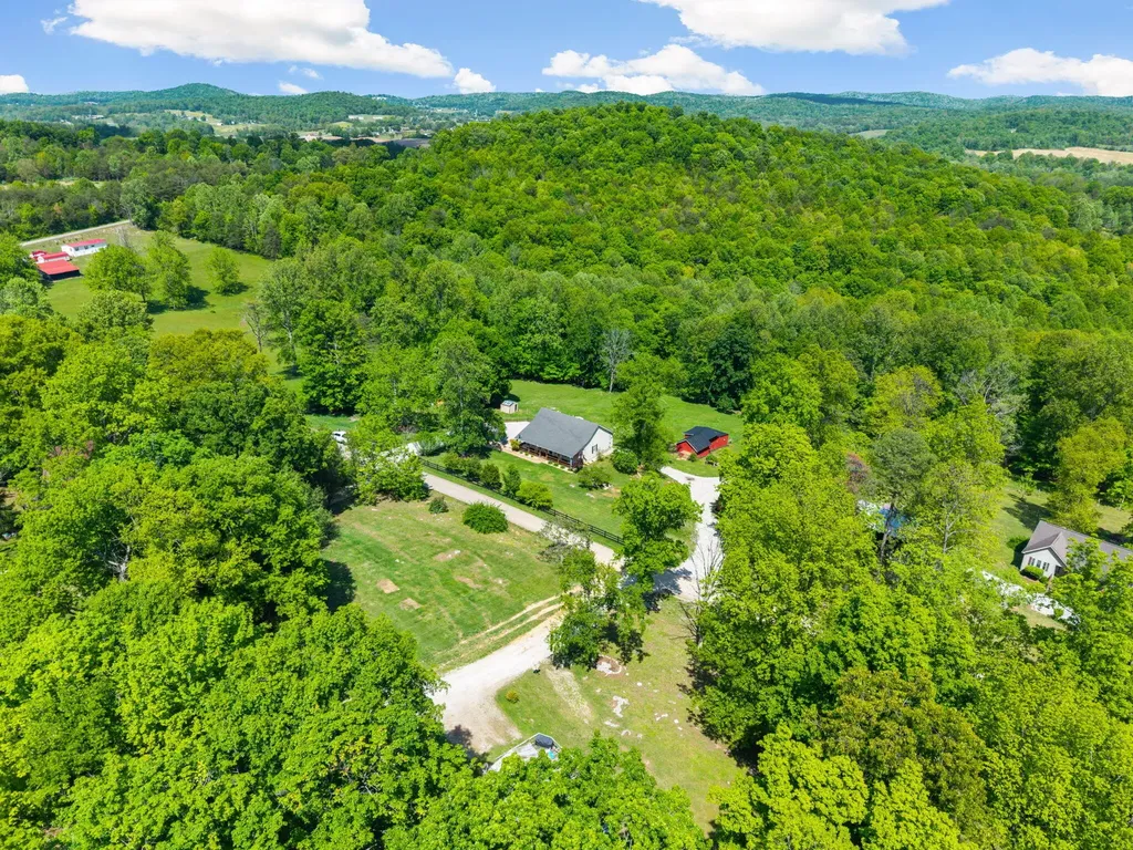 305 Lone Oak Road Mt Vernon KY 40456