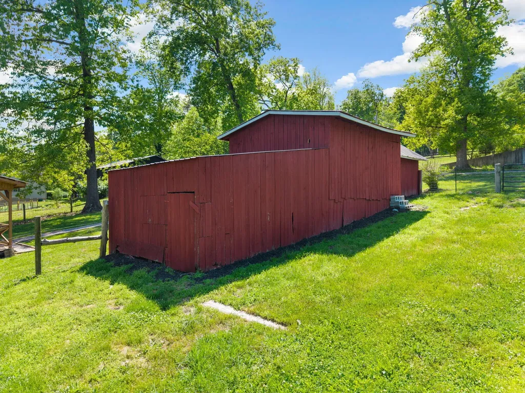 305 Lone Oak Road Mt Vernon KY 40456