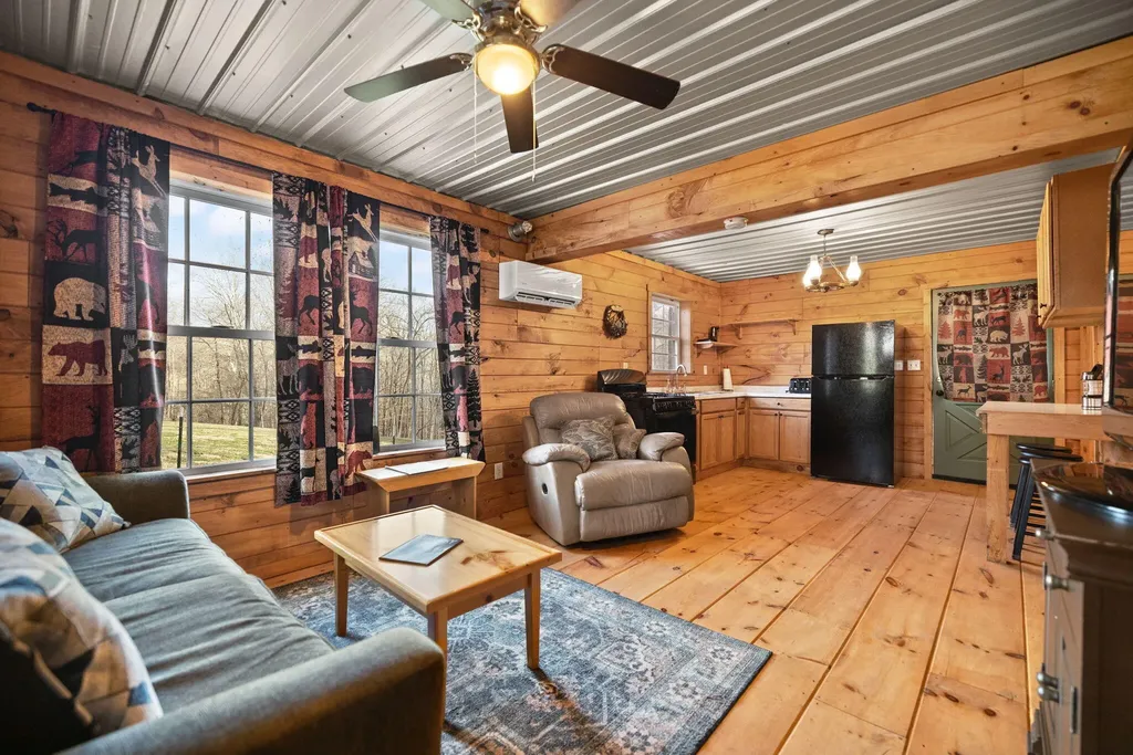 305 Lone Oak Road Mt Vernon KY 40456