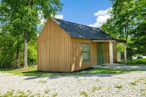 305 Lone Oak Road Mt Vernon KY 40456