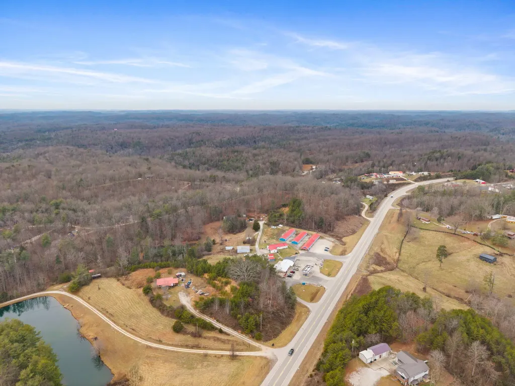 130 Eureka Loop Zoe KY 41397