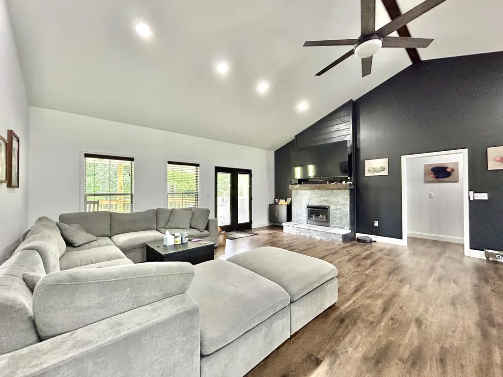 98 Spring View Drive Somerset KY 42503