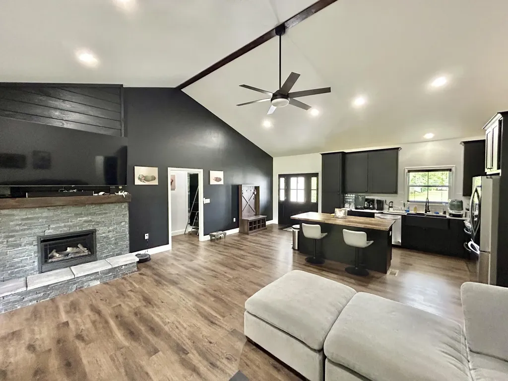 98 Spring View Drive Somerset KY 42503