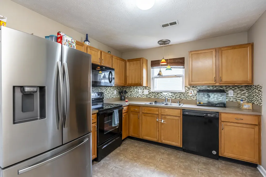 4045 Firestone Way Shelbyville KY 40065