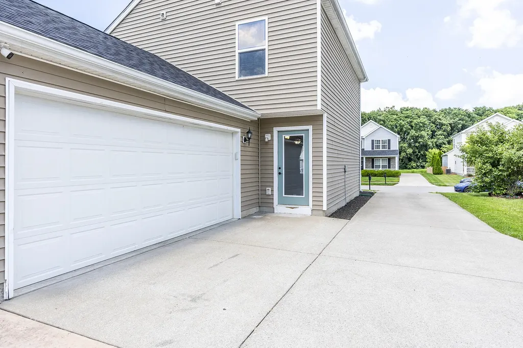4045 Firestone Way Shelbyville KY 40065