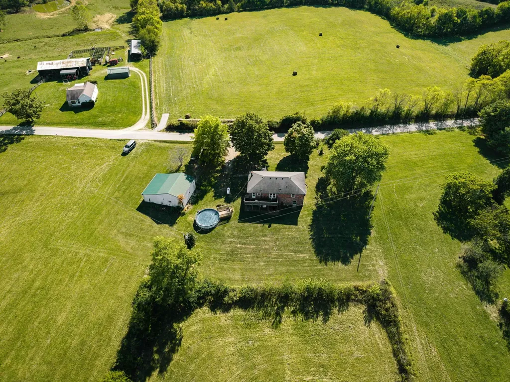 276 Jacksonville Road Bagdad KY 40003