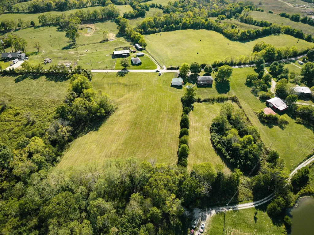 276 Jacksonville Road Bagdad KY 40003