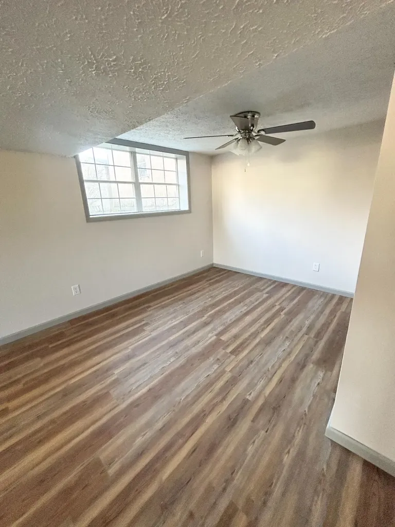 166 Chestnut Street Vanceburg KY 41179