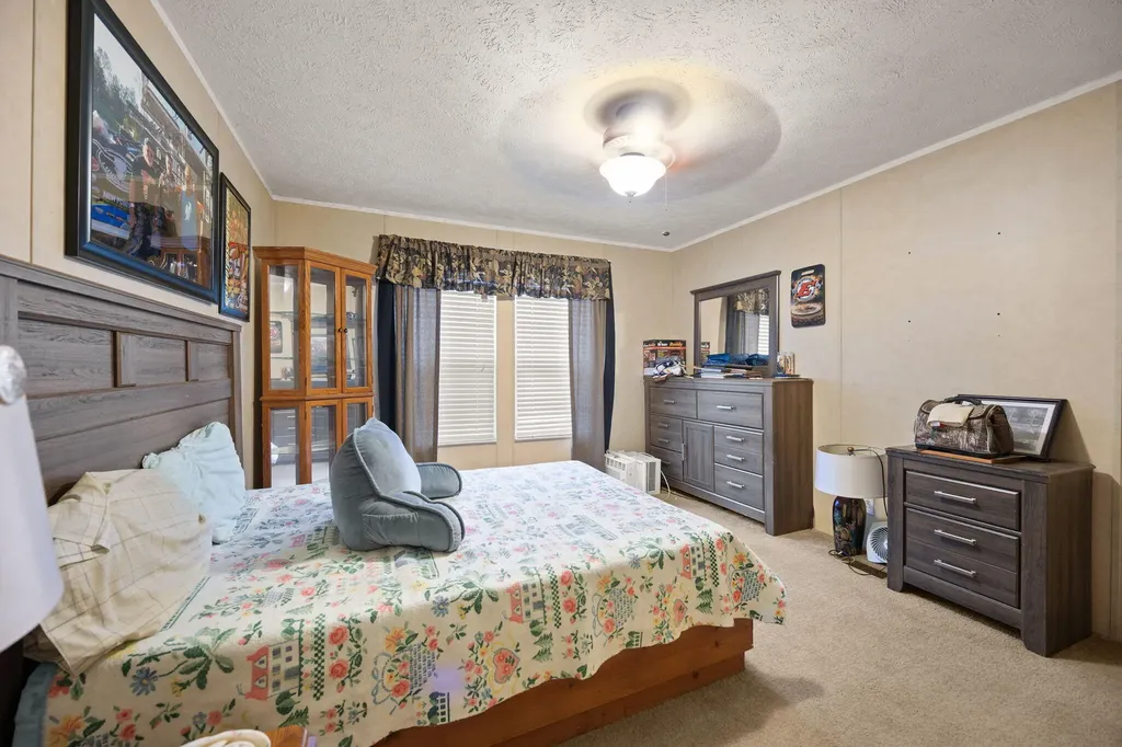 3049 Grand Boulevard Somerset KY 42501