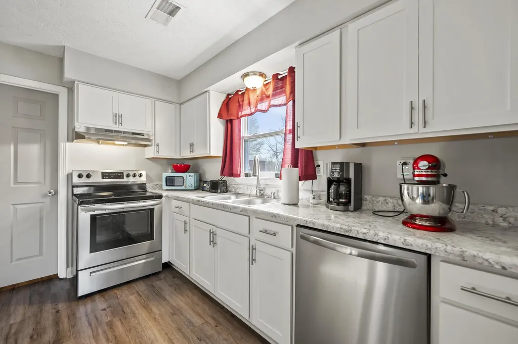 634 Cottonwood Drive Richmond KY 40475