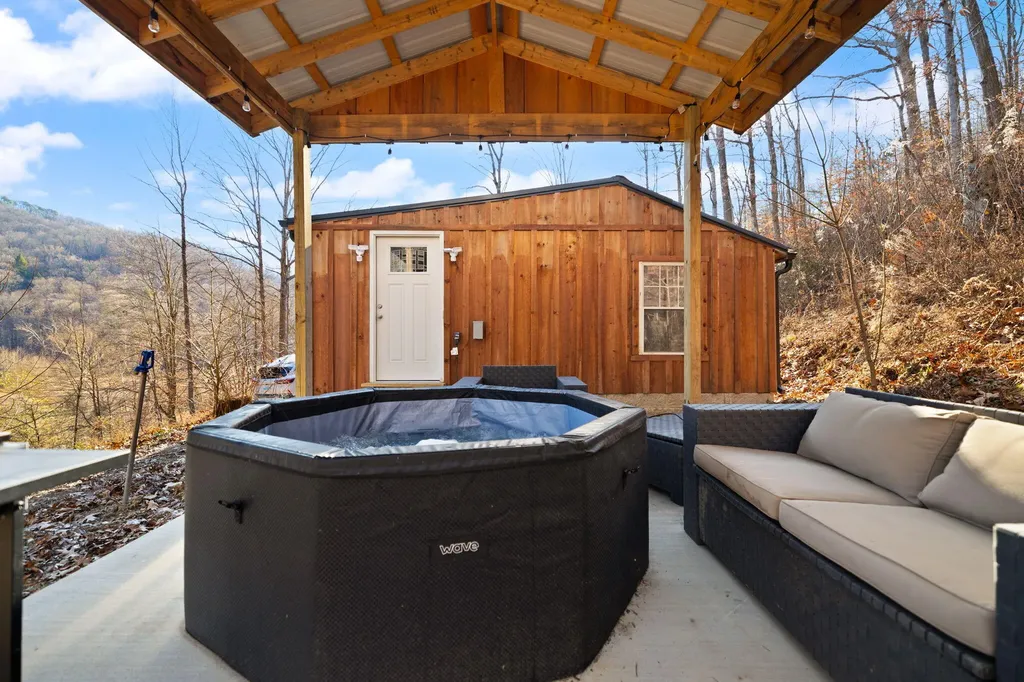 414 Upper Cane Creek Road Stanton KY 40380