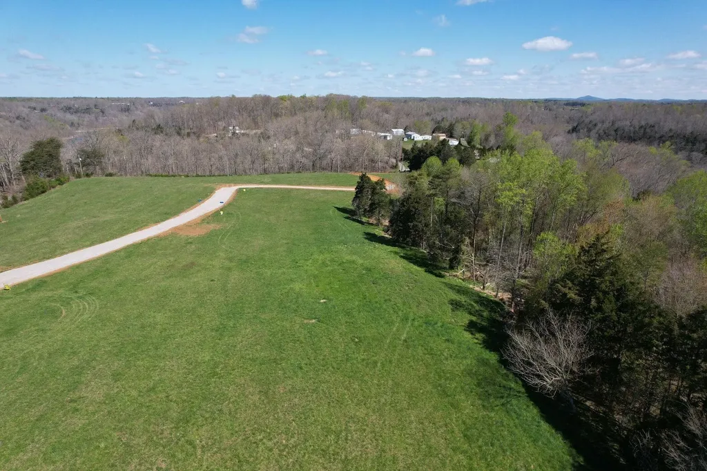 27 Beech Grove Road Jabez KY 42544