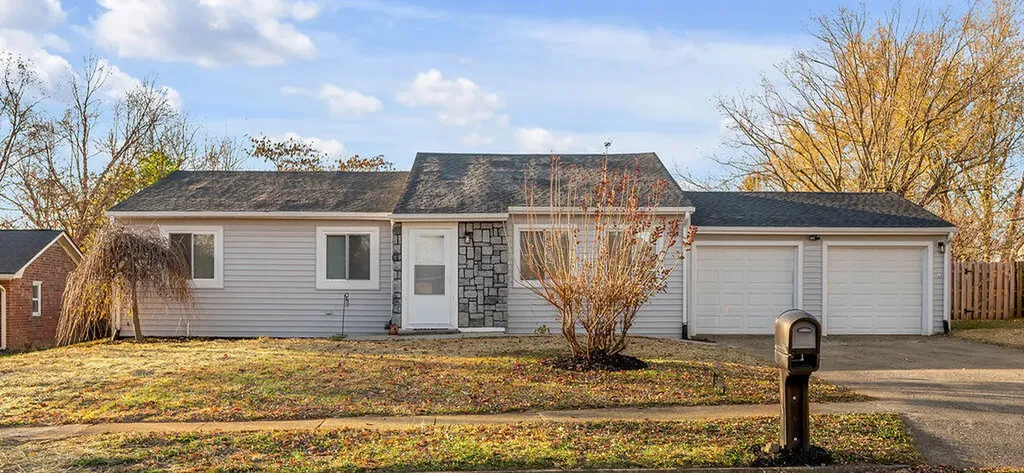 3285 Shoal Lake Drive Lexington KY 40515