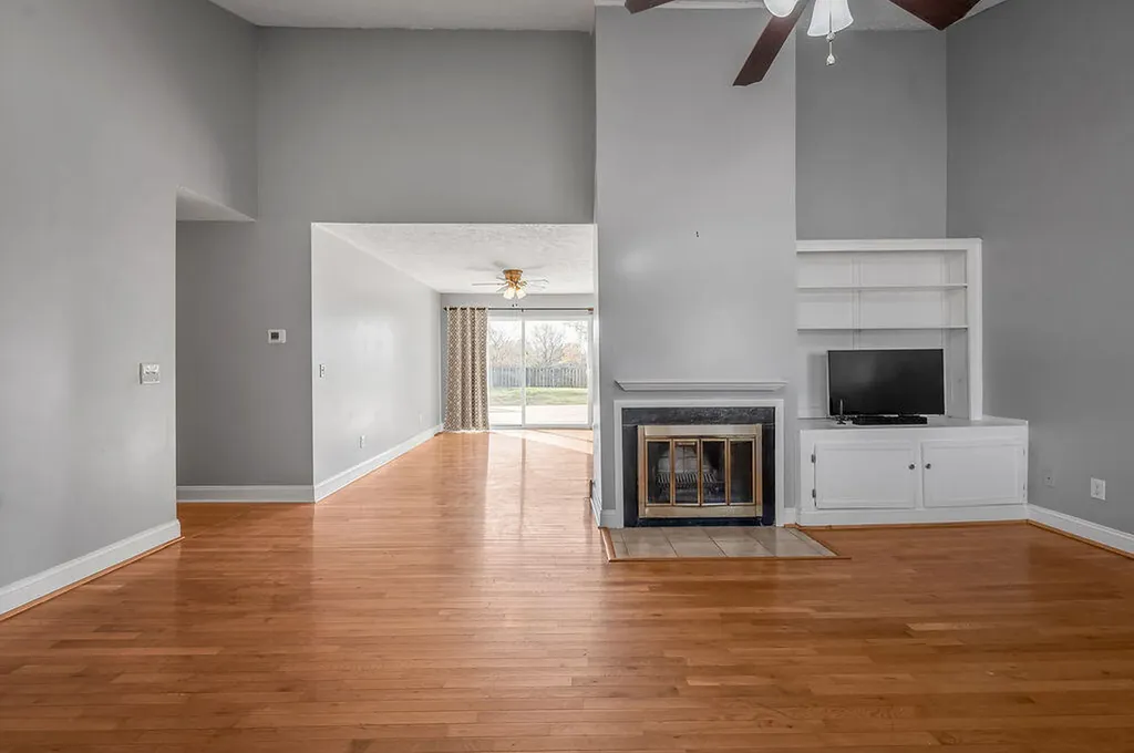 3285 Shoal Lake Drive Lexington KY 40515