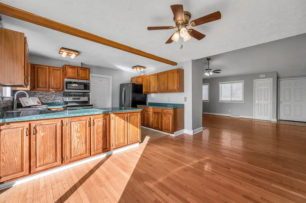 3285 Shoal Lake Drive Lexington KY 40515