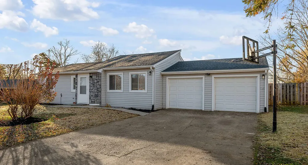 3285 Shoal Lake Drive Lexington KY 40515