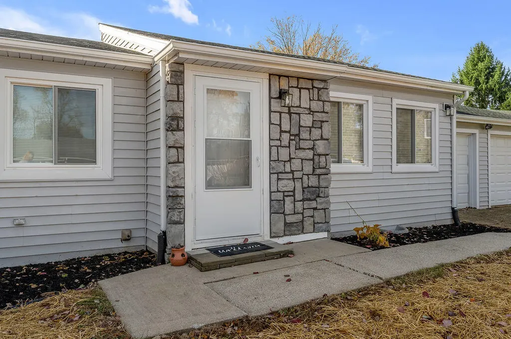 3285 Shoal Lake Drive Lexington KY 40515