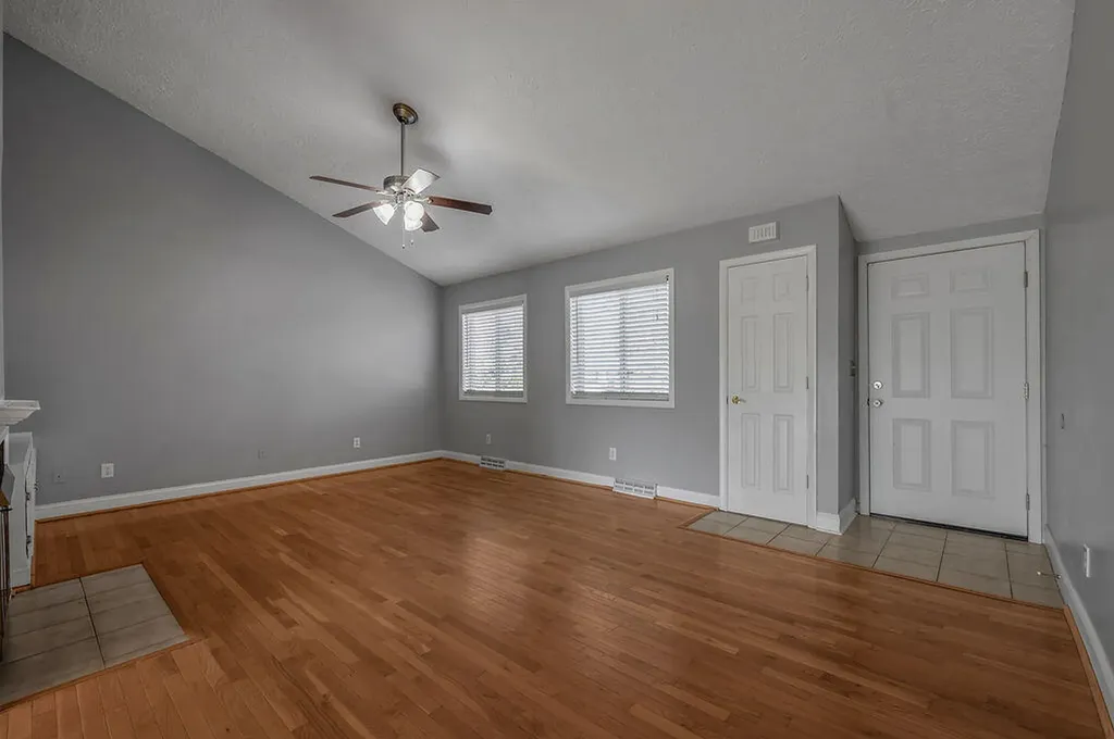 3285 Shoal Lake Drive Lexington KY 40515