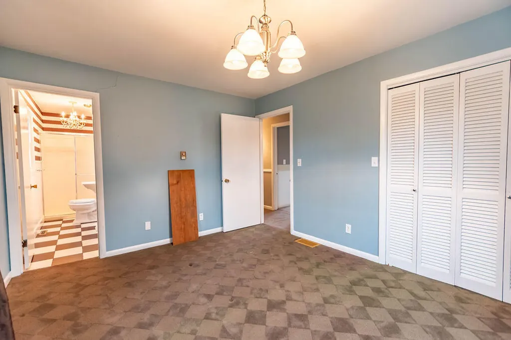 107 Pin Oak Drive Lancaster KY 40444