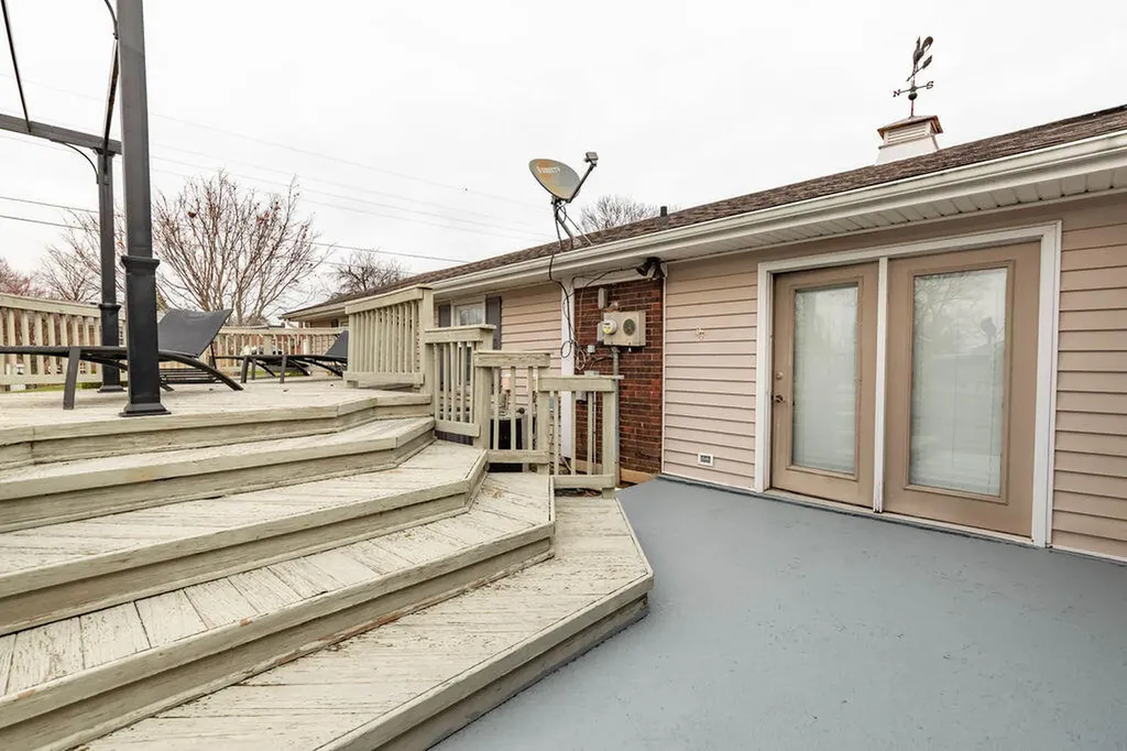 107 Pin Oak Drive Lancaster KY 40444