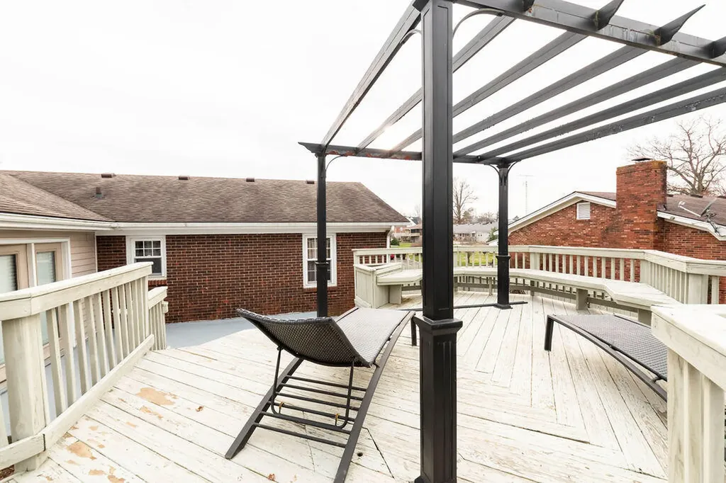107 Pin Oak Drive Lancaster KY 40444