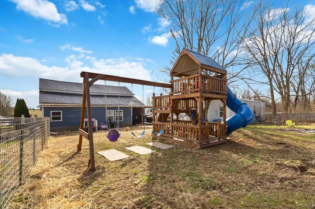 4200 Grays Run Pike Cynthiana KY 41031