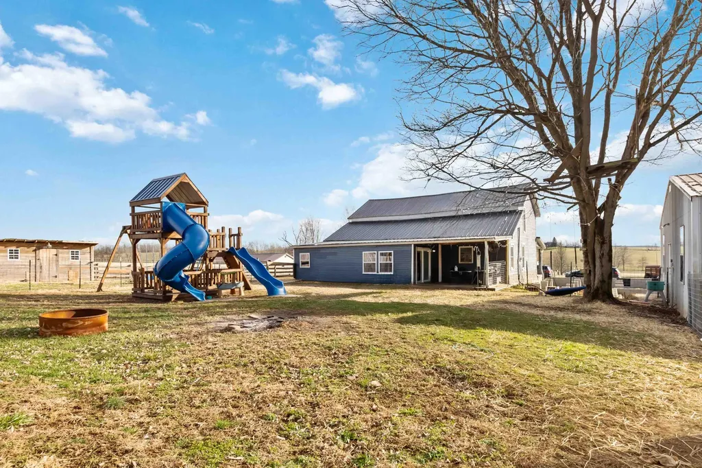 4200 Grays Run Pike Cynthiana KY 41031
