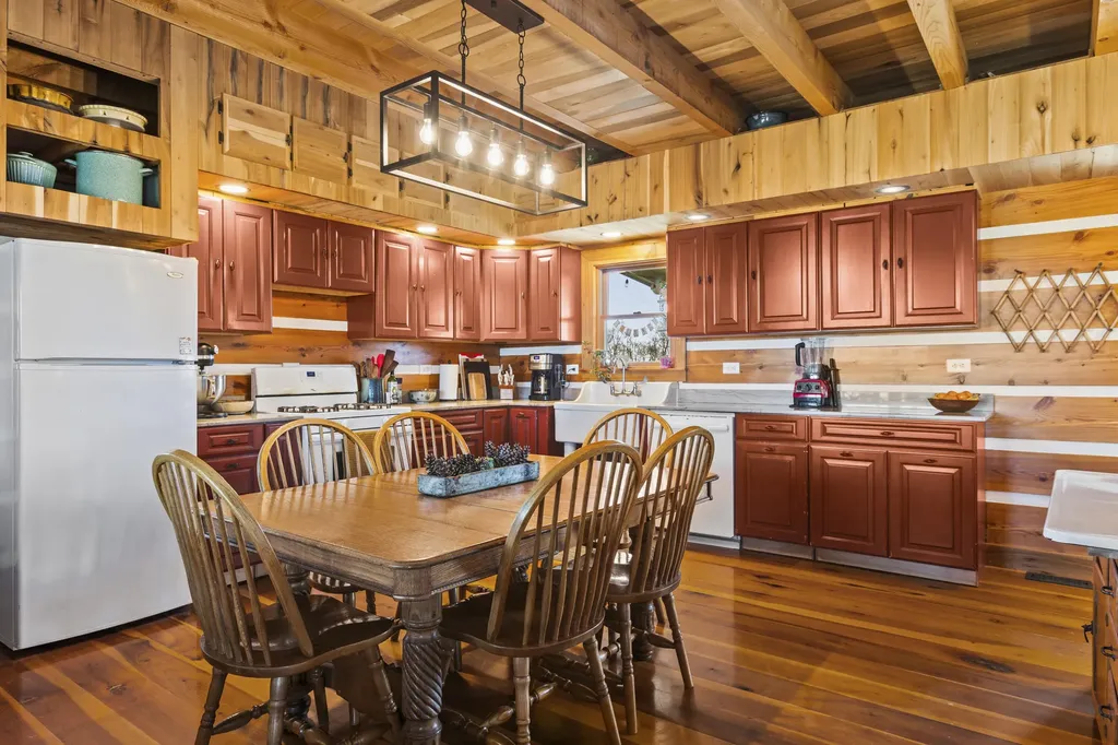 9690 Clifton Road Frankfort KY 40601