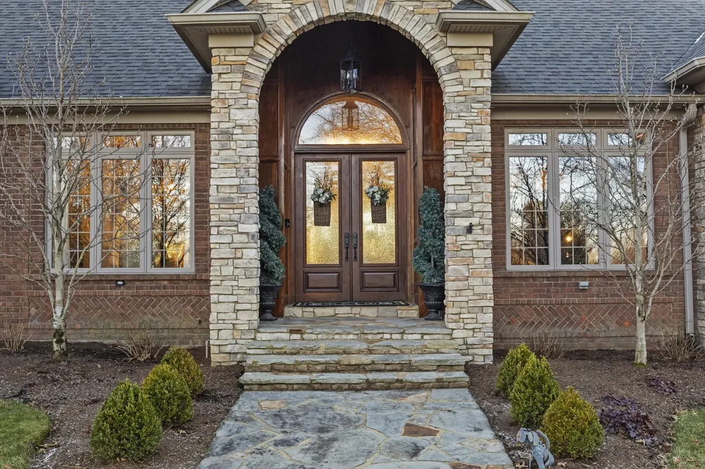 236 E Cambridge Lane Nicholasville KY 40356