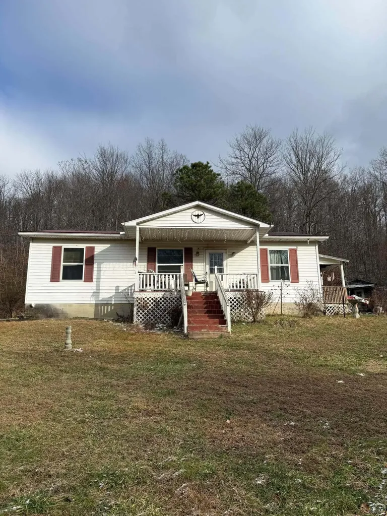 1240 Finger Board Road Vanceburg KY 41179