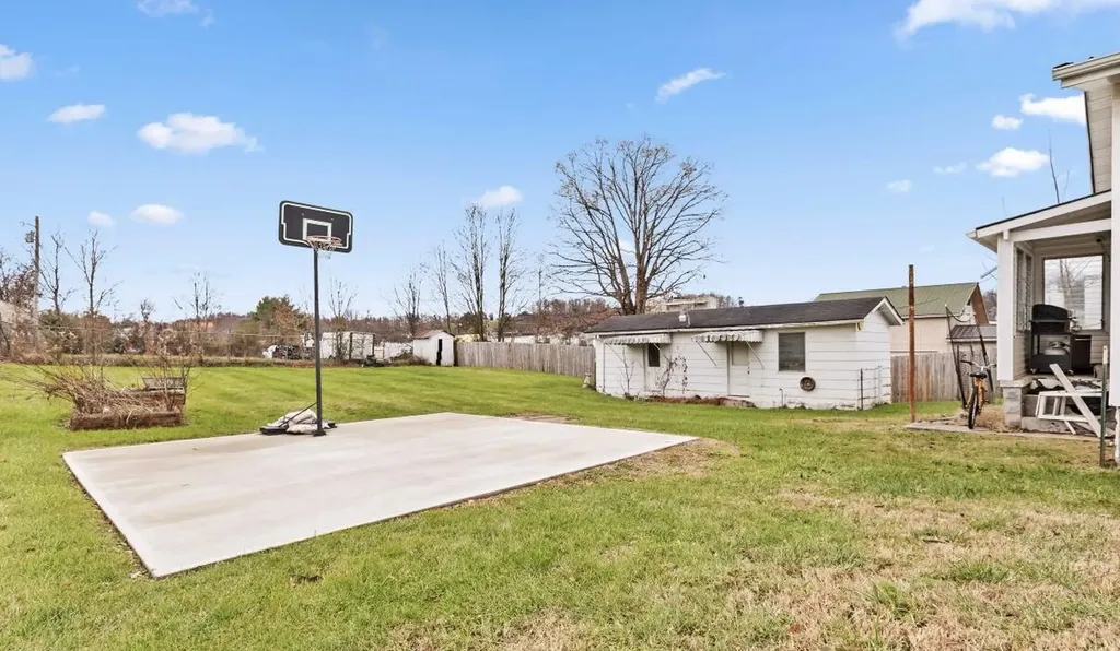 714 Coolidge Street London KY 40741
