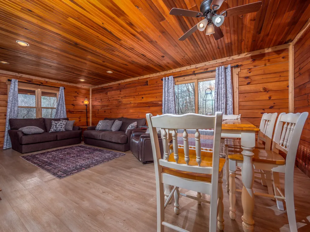 1528 Ky-377 Vanceburg KY 41179
