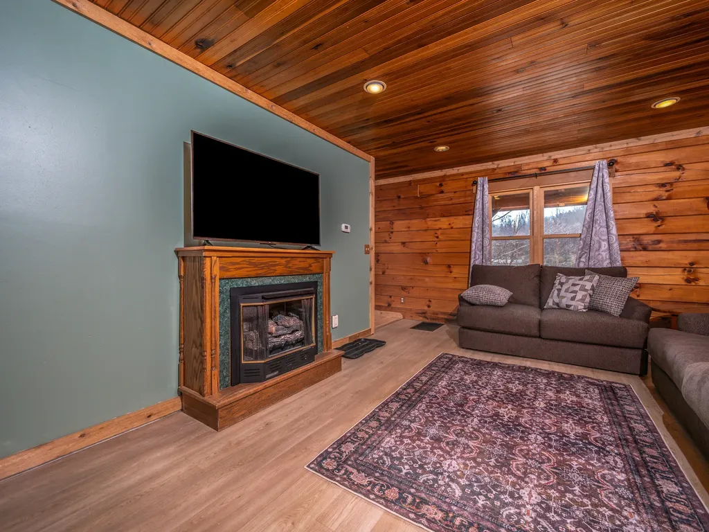 1528 Ky-377 Vanceburg KY 41179