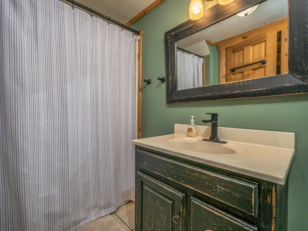 1528 Ky-377 Vanceburg KY 41179