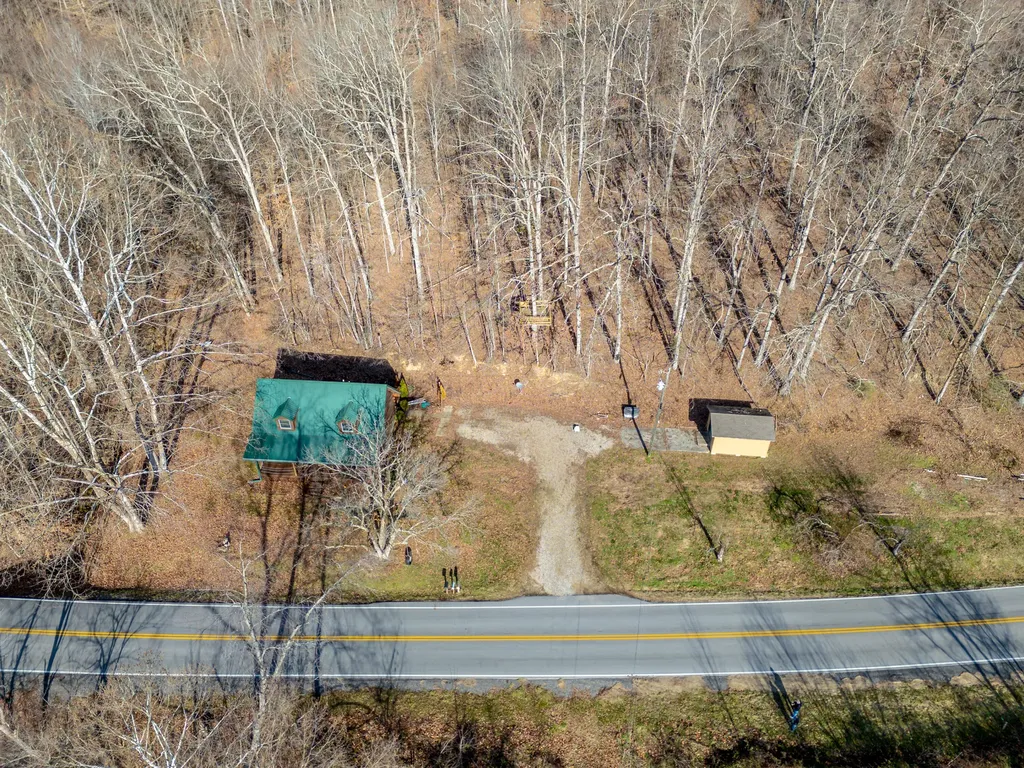 1528 Ky-377 Vanceburg KY 41179