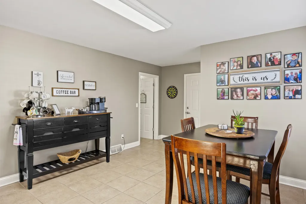 891 W Count Fleet Circle Danville KY 40422