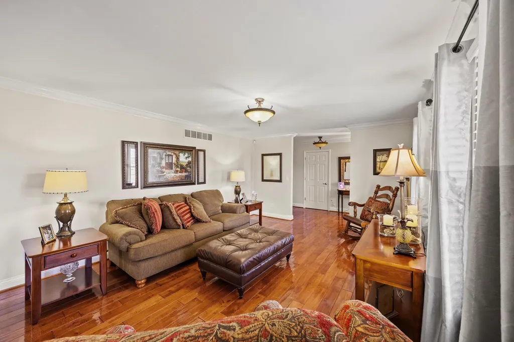891 W Count Fleet Circle Danville KY 40422