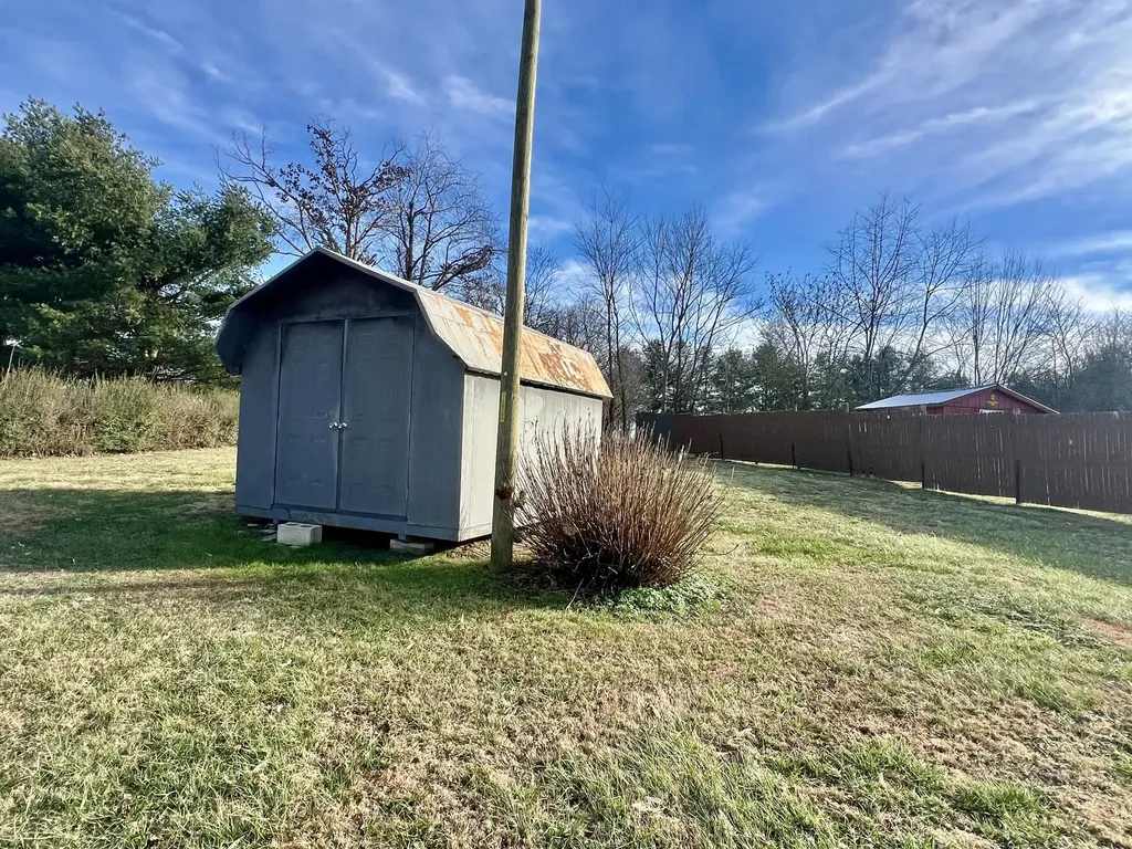 45 Frank Heock Road Crab Orchard KY 40419