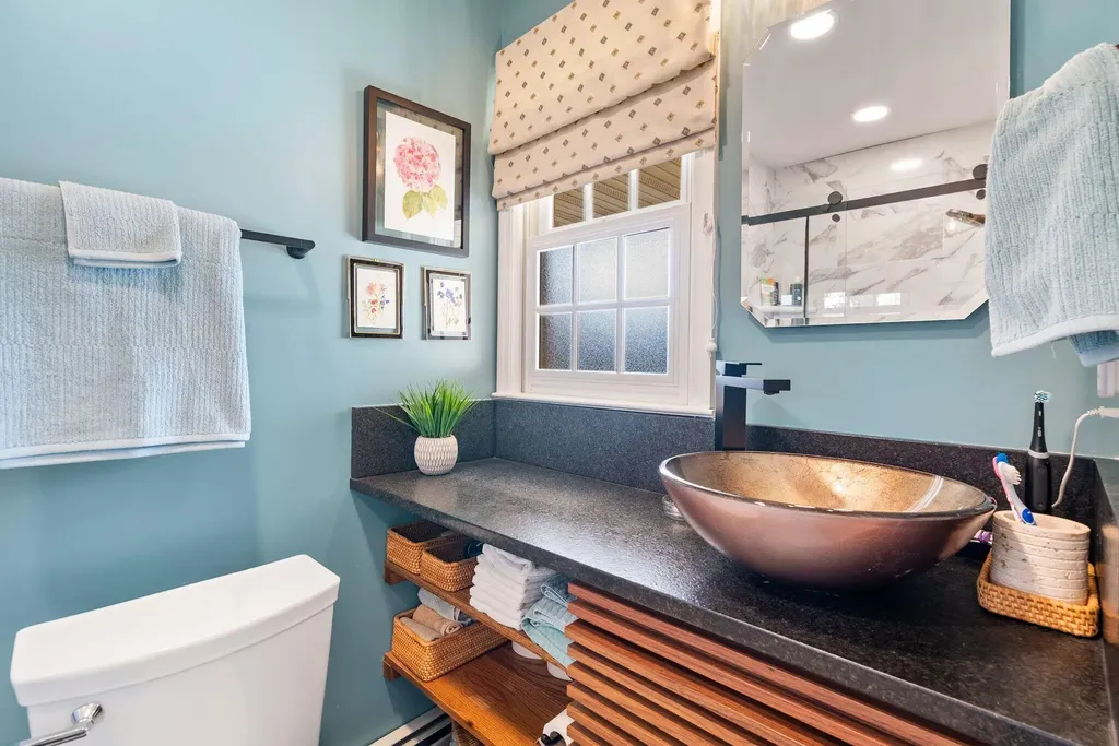 697 Cindy Blair Way Lexington KY 40503