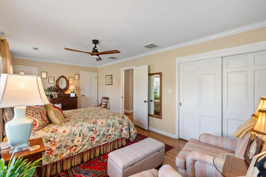 697 Cindy Blair Way Lexington KY 40503