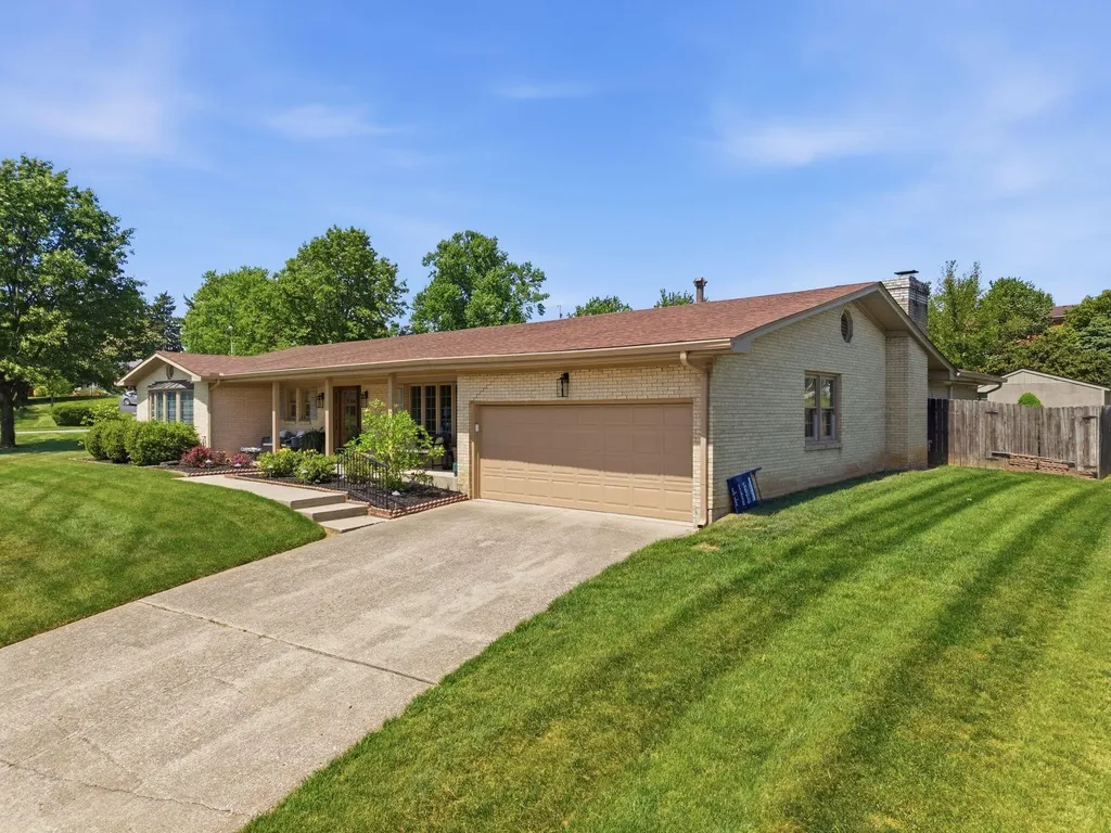 697 Cindy Blair Way Lexington KY 40503
