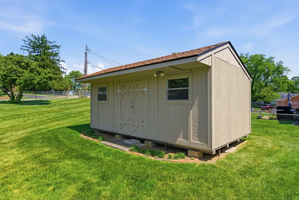 697 Cindy Blair Way Lexington KY 40503